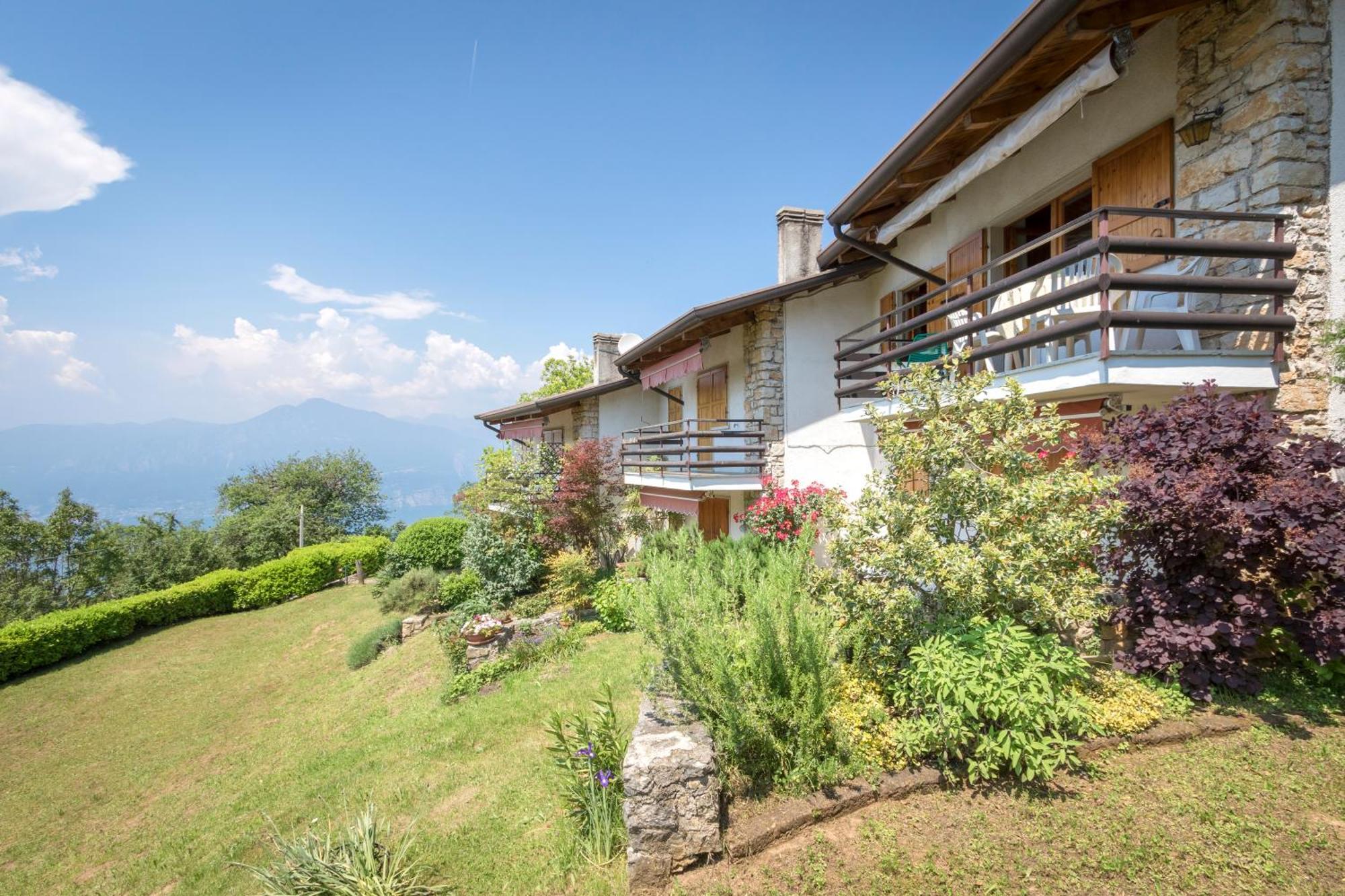 Casa Bella Vista Mit Balkon Apartment San Zeno di Montagna Ngoại thất bức ảnh